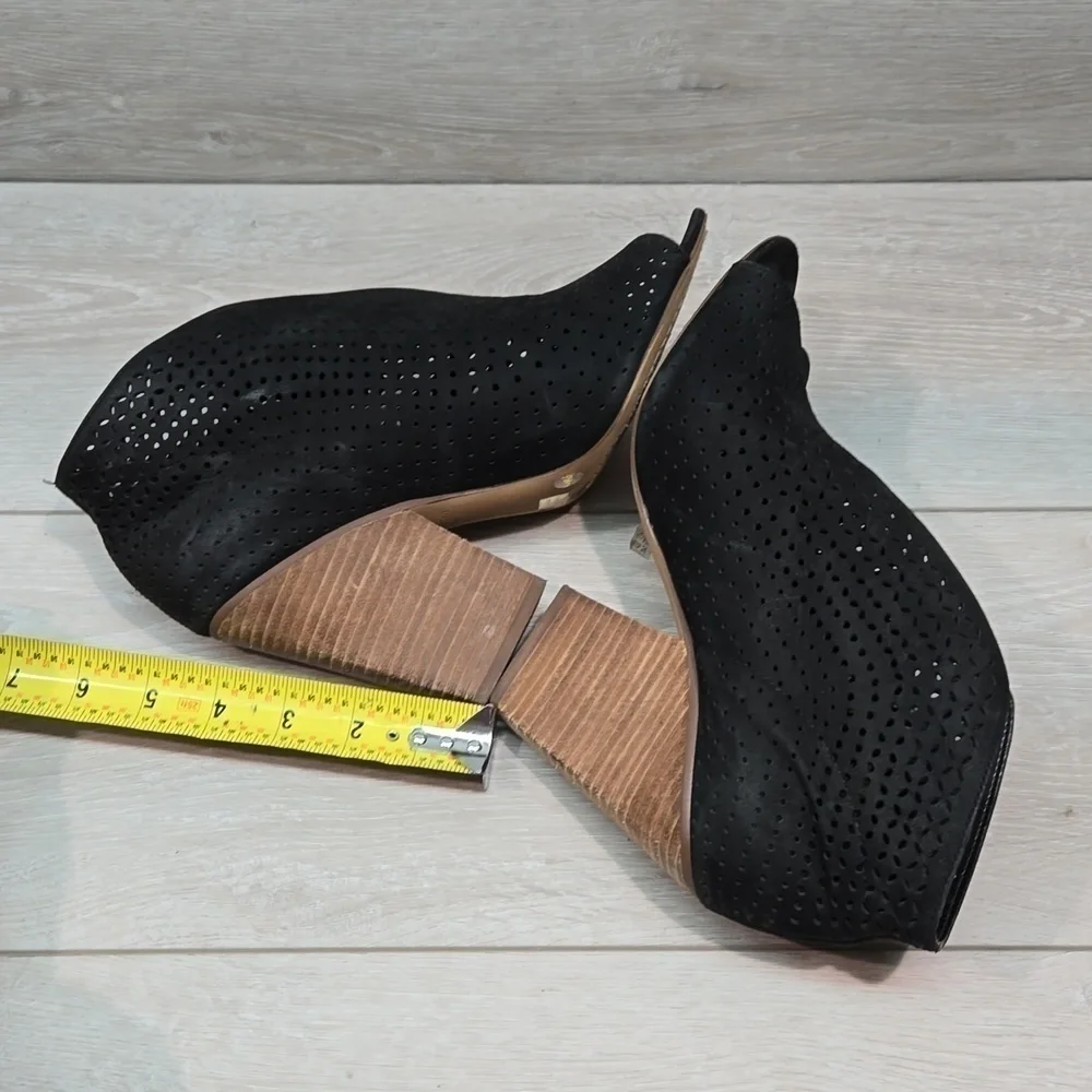Vince Camuto Women Kainan Open Toe Ankle Heels Leather shoes boots sz 9.5M